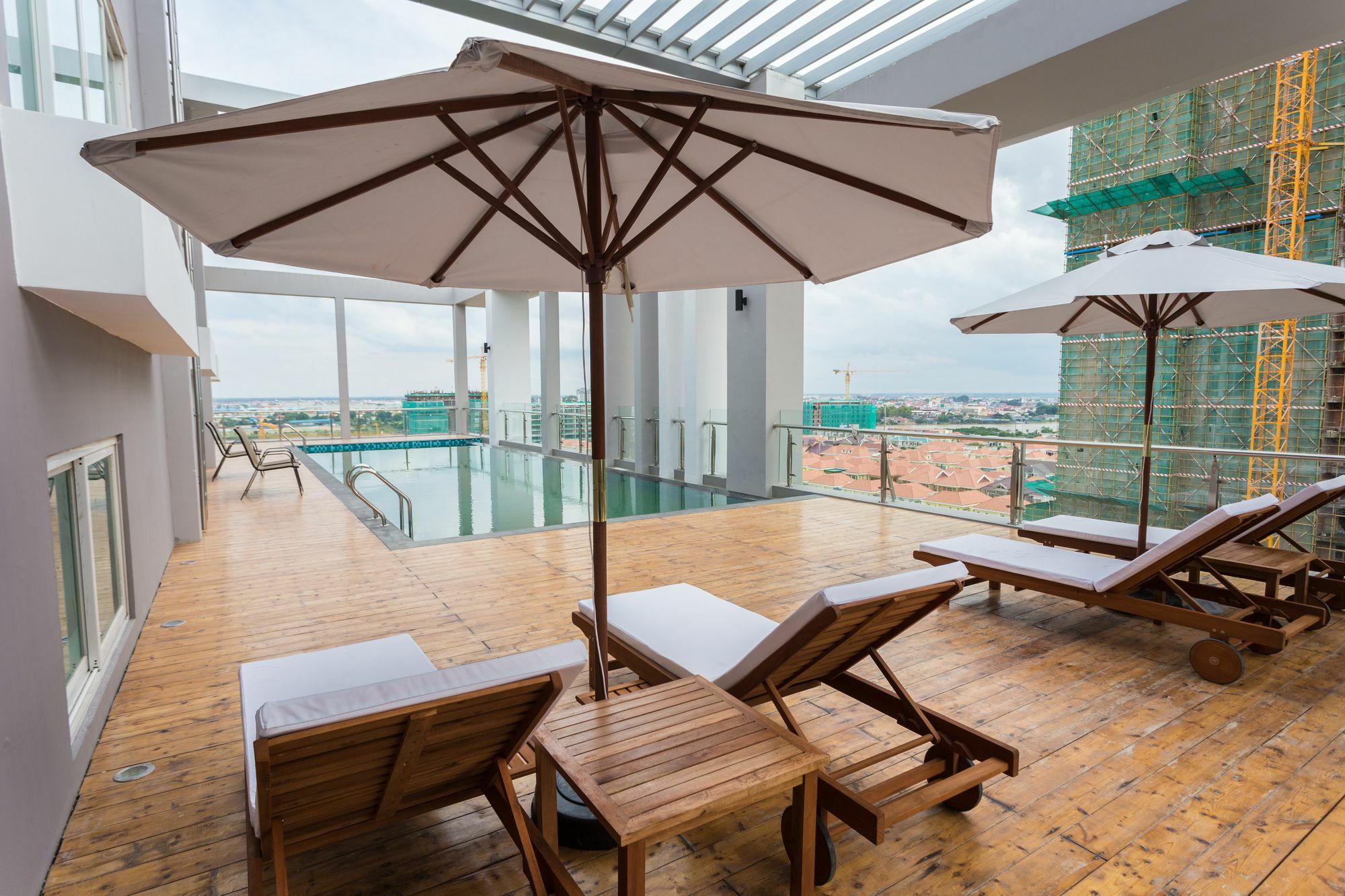 Ca&Sa Serviced Apartment Phnom-Penh Buitenkant foto