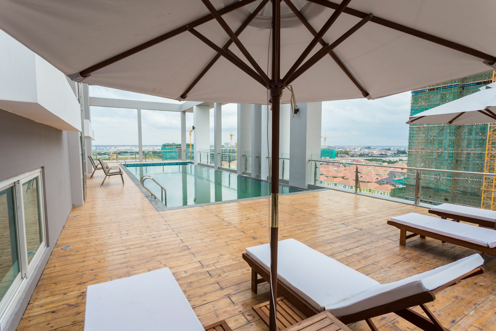 Ca&Sa Serviced Apartment Phnom-Penh Buitenkant foto