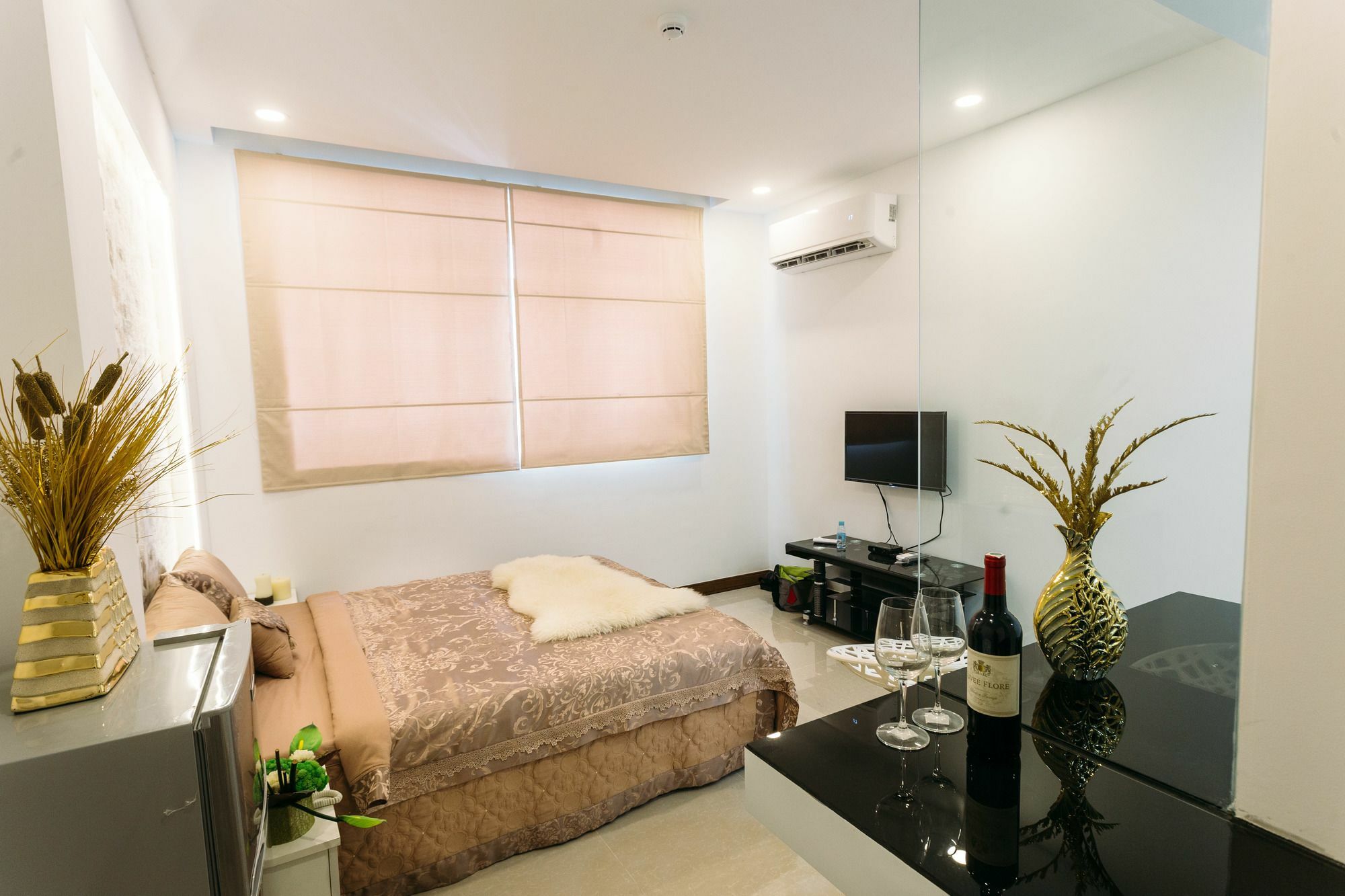 Ca&Sa Serviced Apartment Phnom-Penh Buitenkant foto